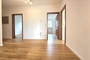 Helle 4-Zimmer Wohnung mit 128m² (Penthouse-Ebene) mit 44m² Dachterrasse in Johanneskirchen – Die vollständige Adresse der Immobilie erhältst du vom Anbieter., 81927 Johanneskirchen, München – Vorschaubild 9