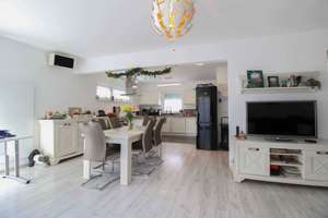 Barrierefreier Modern-Bungalow – Komfortables Wohnen auf einer Ebene – Die vollständige Adresse der Immobilie erhältst du vom Anbieter., 72393 Burladingen – Vorschaubild 3
