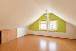 6 Zimmer! Charmantes Einfamilienhaus mit Dachterrasse und viel Platz für die ganze Familie in Leuben – Die vollständige Adresse der Immobilie erhältst du vom Anbieter., 1259 Großzschachwitz, Dresden – Vorschaubild 16