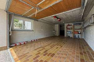 Großzügiges Zuhause. 8 Zimmer. 223 m².
Garten, Garage und 2 Stellplätze. Viel
Platz für Ihre Ideen – Die vollständige Adresse der Immobilie erhältst du vom Anbieter., 78244 Gottmadingen – Vorschaubild 44