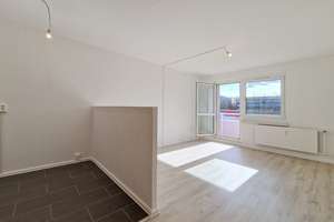 Das neue Jahr in der neuen Wohnung starten! 3-Zimmer-Wohnung sucht neuen Mieter/ neue Mieterin! – Straße Usti nad Labem 167, 9119 Kappel, Chemnitz – Vorschaubild 1