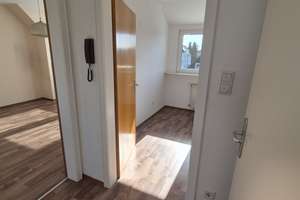 Kompaktes Zuhause in Remscheid: Modernisierte 2,5-Zimmer-Wohnung