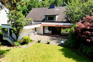 Spektakuläres 3-Familienhaus in Stadtparknähe !
- Eigentümerwohnung  300 m² bezugsfrei -