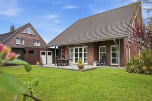 Lichtdurchflutetes Einfamilienhaus mit großzügigem Grundriss und Garten im Pädagogenviertel. – Die vollständige Adresse der Immobilie erhältst du vom Anbieter., 26384 Heppens, Wilhelmshaven – Vorschaubild 2