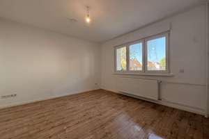 Zu Verkaufen! Frisch renovierte 3-Zimmer-Wohnung mit Balkon und Stellplatz/Garage in Mariendorf! – Marmaraweg 45, 12109 Mariendorf, Berlin – Vorschaubild 13