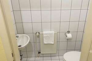 Wohnen mit Charakter: 2-Zimmer-Wohnung in Korschenbroich – Am Heyerhof 22, 41352 Korschenbroich – Vorschaubild 3