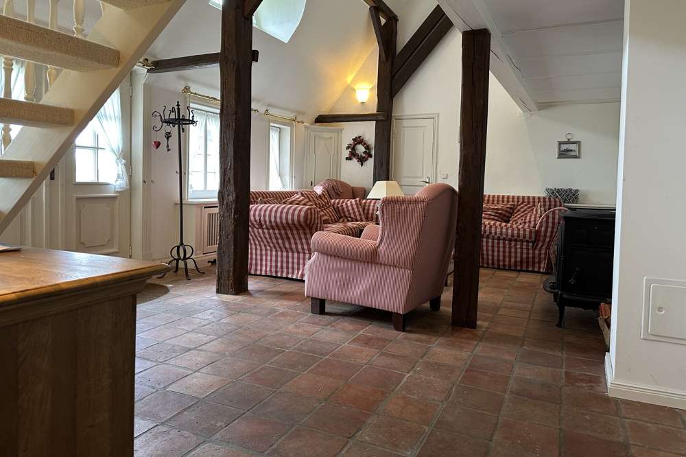 Immobilie in Emmelsbüll-Horsbüll - Repräsentatives Reetdachanwesen unmittelbar am Nordseedeich gelegen in 25924 Emmelsbüll-Horsbüll - Bild 2