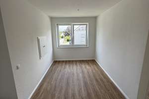 Renovierte 3,5-Zimmer Wohnung im 2. OG mit Balkon in Travemünde – Rose 53, 23570 Travemünde, Lübeck – Vorschaubild 6