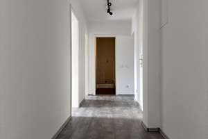 Charmante Dachgeschosswohnung mit großzügigem Wohnbereich, Dachterrasse und zwei Stellplätzen – 45359 Frintrop, Essen – Vorschaubild 6