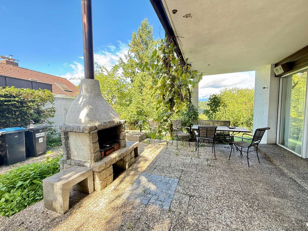 Immobilie in Neckartenzlingen - Familienidylle in Neckartenzlingen – Einfamilienhaus mit großem Grundstück und Pool - Bild 3