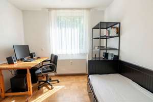 Top geschnittene 3-Zimmer-Eigentumswohnung mit Südbalkon in Grünlage. – Die vollständige Adresse der Immobilie erhältst du vom Anbieter., 40470 Mörsenbroich, Düsseldorf – Vorschaubild 12