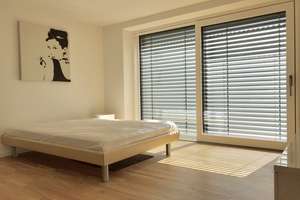 Modernes, voll ausgestattetes Studio mit Terrasse in Stuttgart-Frauenkopf