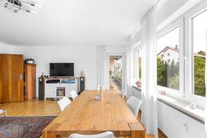 Selbstbezug trifft Stadtoase – modernisiertes ZFH mit Balkon, PV-Anlage und Gartenidylle in Top-Lage – Die vollständige Adresse der Immobilie erhältst du vom Anbieter., 93051 Kumpfmühl-Ziegetsdorf-Neuprüll, Regensburg – Vorschaubild 7