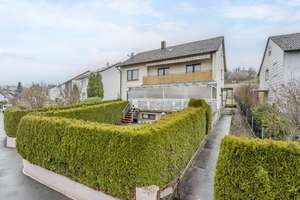 3,5-Zi.-Wohnung mit großem Balkon & exklusivem Garten – Ausblick inklusive