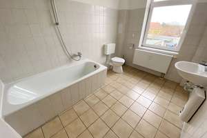Helle Erdgeschosswohnung mit Tageslichtbad, Badewanne, Innenhofnutzung unweit der Elbwiesen – Alt Westerhüsen 149, 39122 Westerhüsen, Magdeburg – Vorschaubild 4