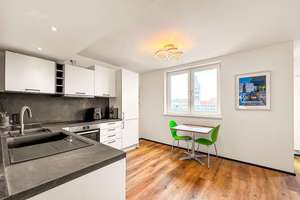 Exklusiv möblierte Dachterrassenwohnung in zentraler Lage mit komfortablem Aufzugszugang – Worringer Straße 64, 40211 Stadtmitte, Düsseldorf – Vorschaubild 3