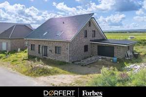 Energieeffizienz trifft Eleganz: Ihr modernes Heim erwartet Sie