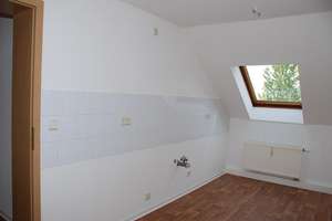 Charmante Dachgeschosswohnung mit Badewanne – Kanzlerstr. 61, 9112 Kaßberg, Chemnitz – Vorschaubild 2