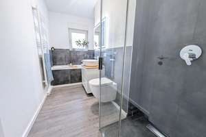 Renovierte Terassen-Wohnung in begehrter Lage Zehlendorf - sofort bezugsfrei, ohne Provision – Die vollständige Adresse der Immobilie erhältst du vom Anbieter., 12207 Lichterfelde, Berlin – Vorschaubild 8