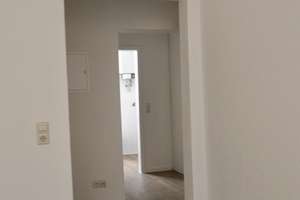 Erstbezug nach umfassender Renovierung – stilvolle Altbauwohnung mit hohen Decken und historischen S – Gartenstraße 58, 76135 Südweststadt, Karlsruhe – Vorschaubild 11