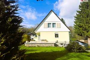 Idyllisch gelegenes Einfamilienhaus am Waldrand von Chemnitz-Rabenstein: 892 m² Grundstück & Garage – Die vollständige Adresse der Immobilie erhältst du vom Anbieter., 9117 Rabenstein, Chemnitz – Vorschaubild 3