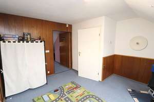 Mittelreihenhaus mit Vollkeller und ausgebautem Dachgeschoss in zentraler Lage von Norderstedt – Die vollständige Adresse der Immobilie erhältst du vom Anbieter., 22844 Norderstedt – Vorschaubild 18