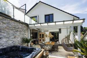 ARCHITEKTENTRAUM in Inzlingen: Luxus pur auf 203 m² mit 6 Zimmern, Dachterrasse, Whirlpool & Garage – Die vollständige Adresse der Immobilie erhältst du vom Anbieter., 79594 Inzlingen – Vorschaubild 7