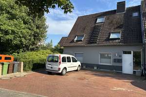 Solides Zweifamilienhaus - nach WEG geteilt - in ruhiger zentraler Lage