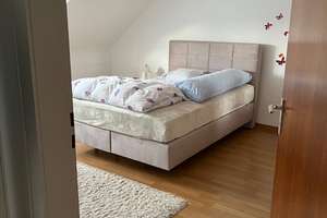 Ab sofort verfügbar ! Top gepflegte 91m² DG-Wohnung in Porz-Wahn – Parkett & Balkon – Am Krausbaum 6, 51147 Wahn, Köln – Vorschaubild 2