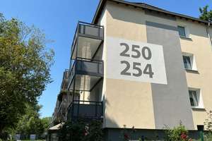 Praktische 2-Raum-Wohnung mit großem Balkon! Bezugsfertig renoviert! – Bochumer Landstr. 250, 45276 Freisenbruch, Essen – Vorschaubild 1