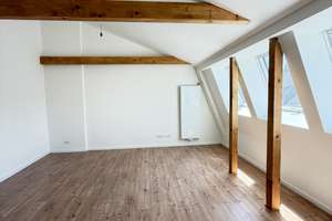 Erstbezug nach Sanierung -  3 Zimmer Altbauwohnung mit Deckenhöhe bis 4 m in Pempelfort – 40476 Pempelfort, Düsseldorf – Vorschaubild 6