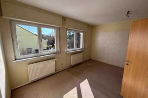 Kleines Reihenmittelhaus für Paare oder junge Familien mit Garten und Ausbaureserve im Dach – Hochtaunuskreis – Vorschaubild 9