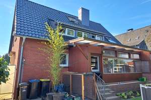 - Für Gartenliebhaber -
Freistehendes Zweifamilienhaus auf großem Grundstück – Die vollständige Adresse der Immobilie erhältst du vom Anbieter., 47445 Genend, Moers – Vorschaubild 3