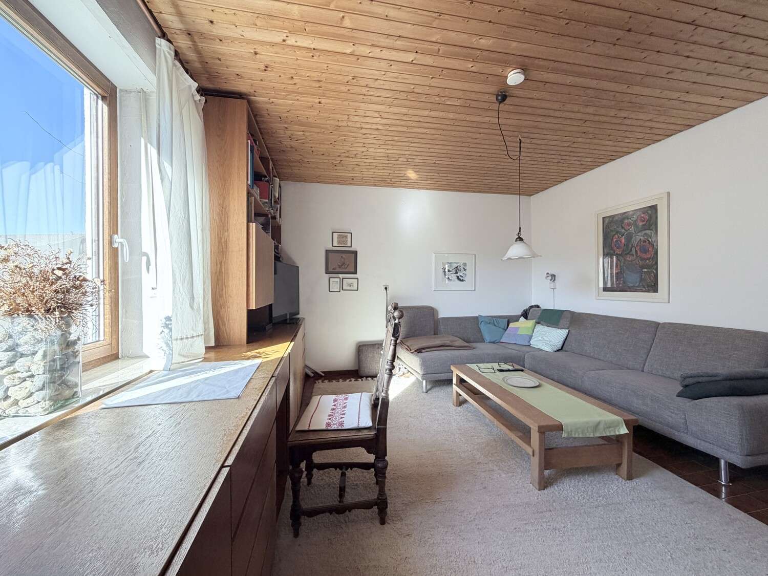 Immobilie in Winhöring - Ein Ort voller Licht und Raum: Idyllisches Einfamilienhaus mit Einliegerwohnung und Gartenzauber - Bild 14