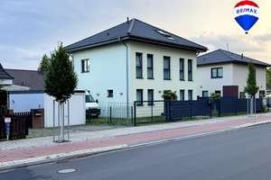 Modernes Zuhause in Falkensee – hochwertig, möbliert und sofort bezugsfertig – Die vollständige Adresse der Immobilie erhältst du vom Anbieter., 14612 Falkensee – Vorschaubild 1