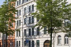 Sanierter Altbau mit Balkon und Gartenanteil im beliebten Leipziger Süden ! 