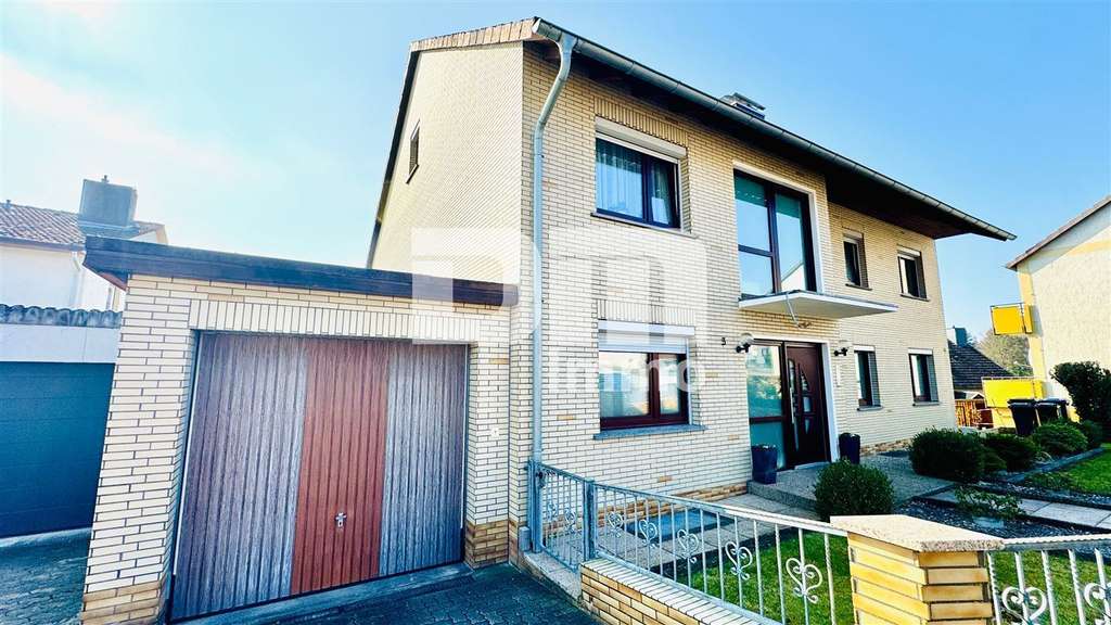 Immobilie in Katlenburg-Lindau - Modernisiertes Ein-/ Zweifamilienhaus inkl. PV-Anlage + Garage auf Traumgrundstück - Bild 1