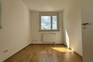 Helle, barrierefreie Wohnung in Erlangen: 2,5-Zimmer-Wohnung mit Balkon – Vogelherd 39, 91058 Tennenlohe, Erlangen – Vorschaubild 6