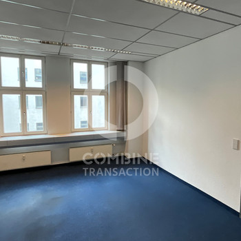 Am Märkischen Ufer zu besonderen Konditionen! combine Transaction.