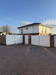 Einfamilienhaus von 2017 – großzügig wohnen in bester Lage