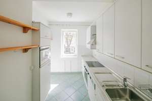 Wohnen am Ludwigkirchplatz: 3 Zi-Whg mit Aufzug Balkon u Stellplatz – 10719 Wilmersdorf, Berlin – Vorschaubild 5