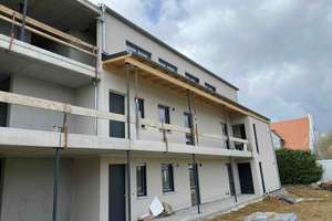 Penthouse-Feeling mit toller Dachterrasse
Neubau im 2. OG in Ingolstadt-Mailing
mit TG und Aufzug! – Brunellenstraße 8, 85055 Mailing, Ingolstadt – Vorschaubild 19