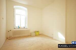 FREUNDLICHE DREI-ZIMMER-WOHNUNG IM ERDGESCHOSS SUCHT NEUE MIETER – Heinrichstraße 10, 34127 Nord (Holland), Kassel – Vorschaubild 6