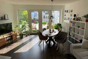 Befristete Miete! Möblierte Wohnung mit gehobener Innenausstattung + Balkon + Garage – Düsseldorf – Vorschaubild 1