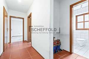 Einmaliges Wohnambiente! Großzügiges Einfamilienhaus mit Einliegerwohnung, Garten & zentraler Lage – Neu-Ulm (Kreis) – Vorschaubild 11