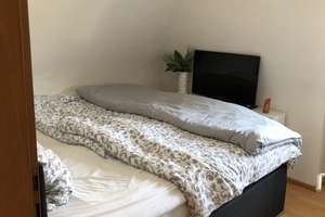 Feuerbach, helle 3 Zimmer Dachgeschoß- Wohnung in ruhiger Lage, mit toller Aussicht – Die vollständige Adresse der Immobilie erhältst du vom Anbieter., 70469 Lemberg/Föhrich, Stuttgart – Vorschaubild 12