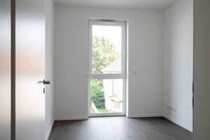 Wohnen im Park - sonnige 3-Zimmer-Wohnung im 3.OG mit Blick ins Grüne – Theo-Neubauer-Str. 21, 99085 Erfurt – Vorschaubild 9