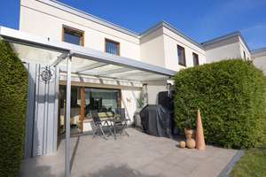 Pforzheim-Sonnenhof: Top gepflegtes, modernisiertes Reihenhaus mit Südgarten & Garage – Die vollständige Adresse der Immobilie erhältst du vom Anbieter., 75180 Büchenbronn, Pforzheim – Vorschaubild 1