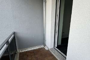 Hochwertige 3-Raum-Wohnung mit Balkon - Aufzug vorhanden! – Helmstedter Straße 4, 39112 Sudenburg, Magdeburg – Vorschaubild 7