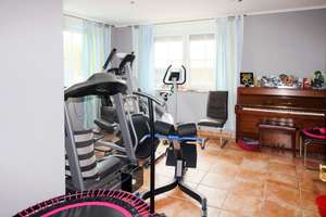Wohnen und Arbeiten: EFH mit Büro, Garagen, Garten und großer Halle. Gesamt: 654m²  – Die vollständige Adresse der Immobilie erhältst du vom Anbieter., 38729 Lutter am Barenberge – Vorschaubild 8